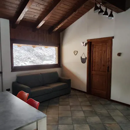 La Casa Del Bosco - The House By The Woods Appartamento Arvier